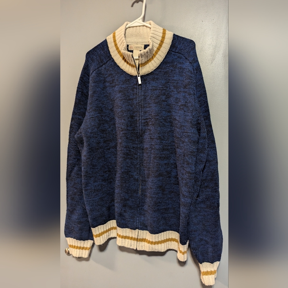 Nevada 30% wool zip up sweater